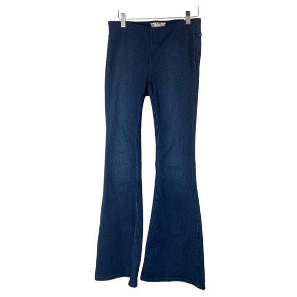 FREE PEOPLE Penny Pull-On Flare Jeans Low Rise Bell Size 26 - Picture 2 of 5